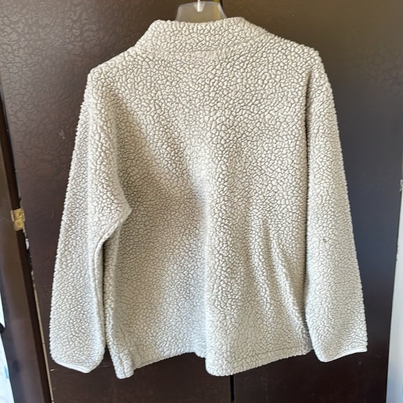 Peanuts snoopy, soft fleece pull over. Juniors size XXL. - Picture 5 of 5